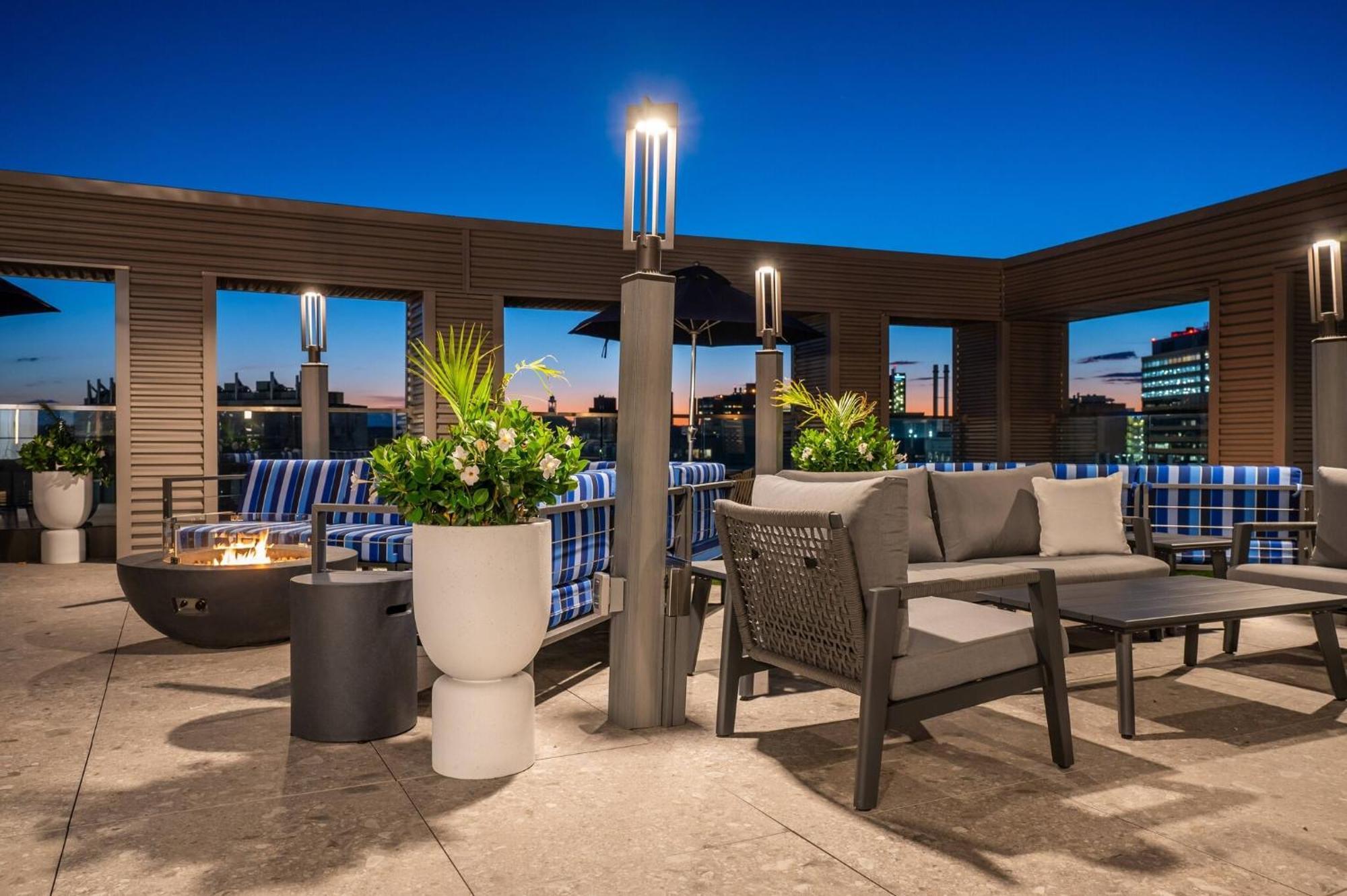 Luxury Apartments By Hyatus At Pierpont Ню Хейвън Екстериор снимка