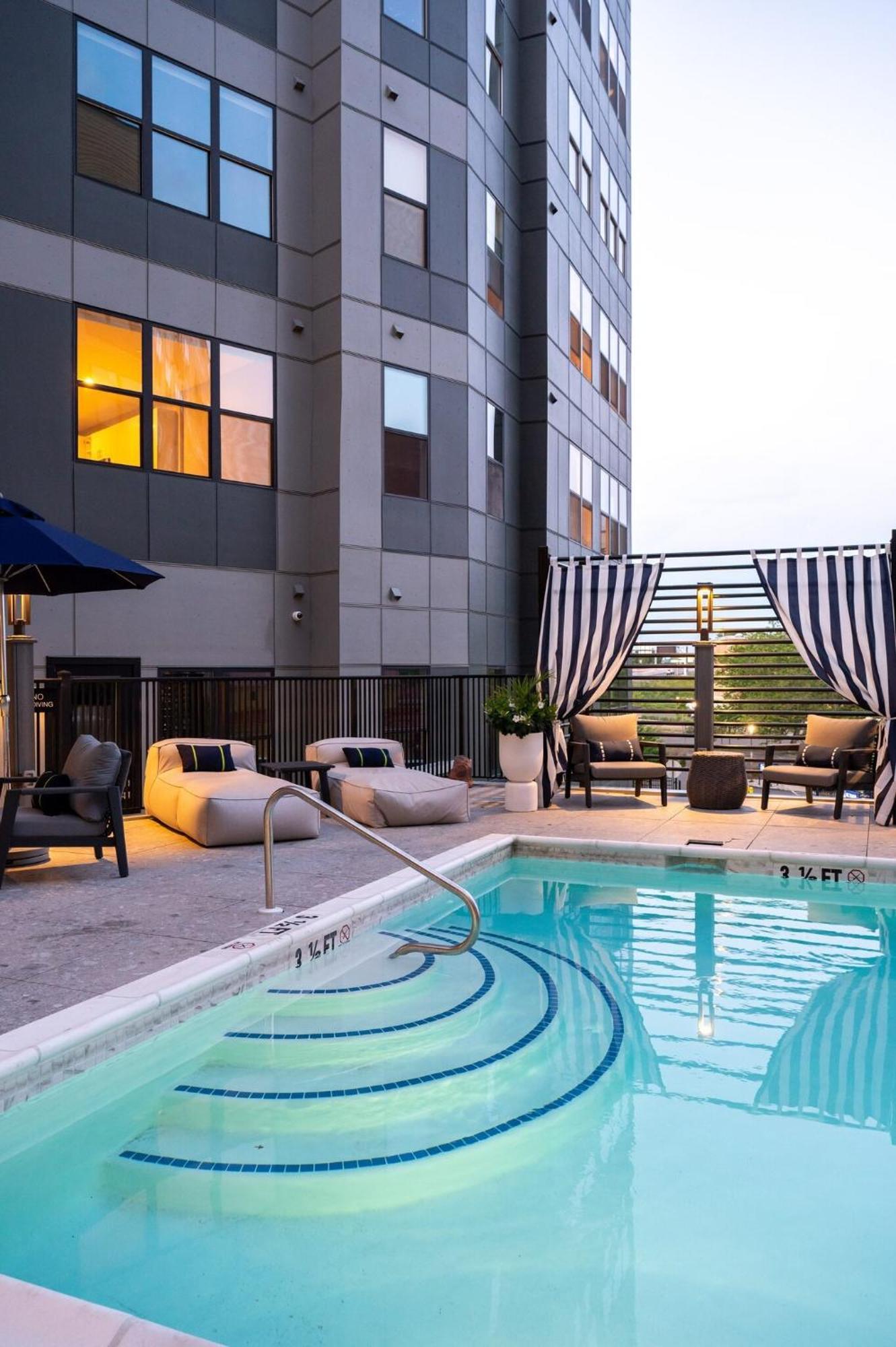 Luxury Apartments By Hyatus At Pierpont Ню Хейвън Екстериор снимка